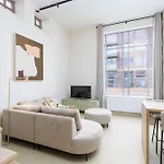 Apartament Stayin - *