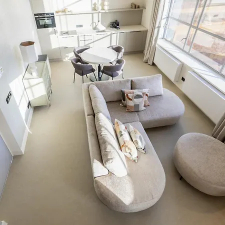 Stayin - Apartament *