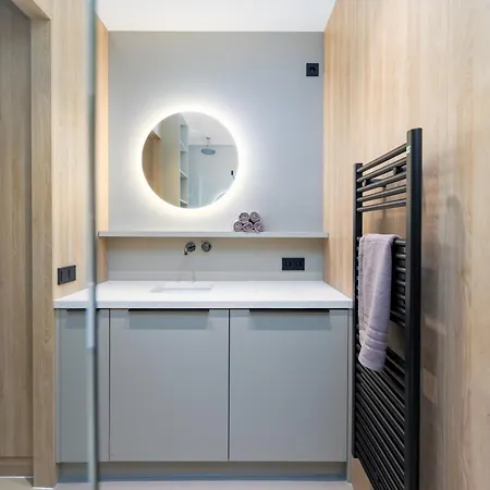 Apartmán Stayin - *